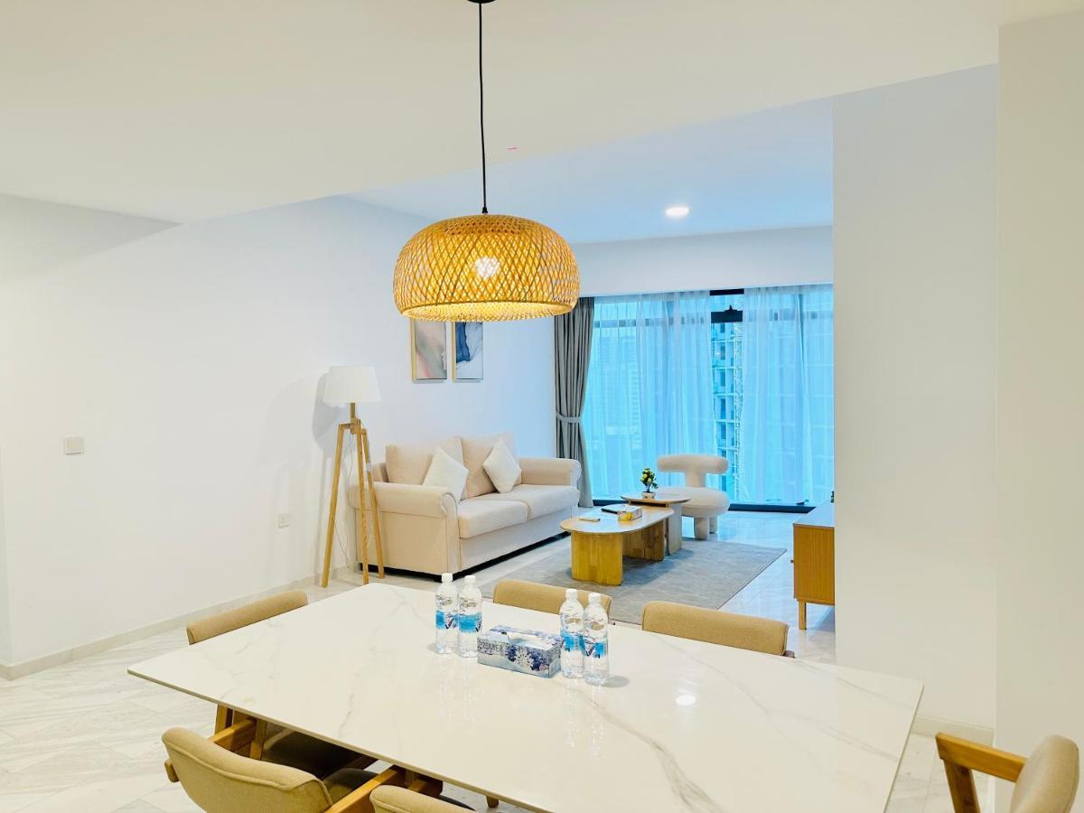 Eaton Service Apartment At Klcc Kuala Lumpur Exterior photo