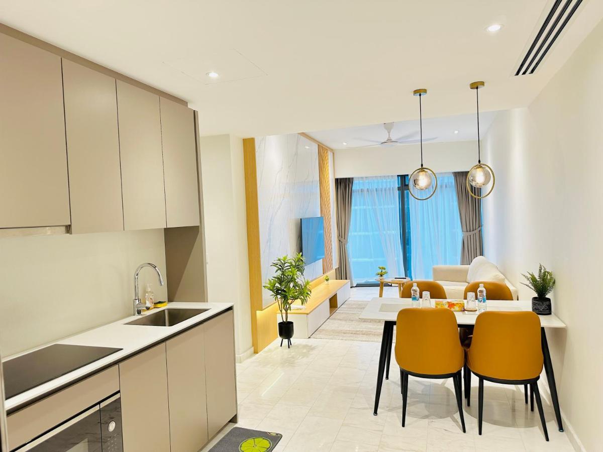Eaton Service Apartment At Klcc Kuala Lumpur Exterior photo